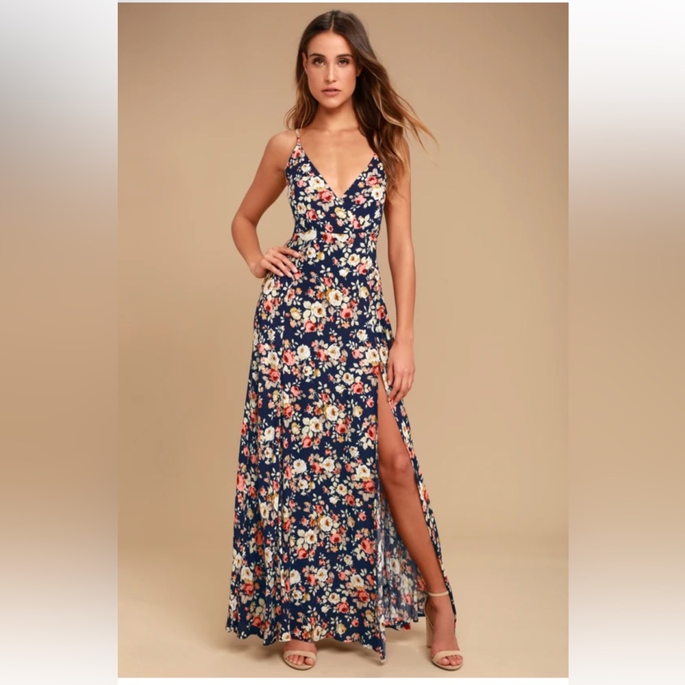 NWT Lulu’s Floral Dress